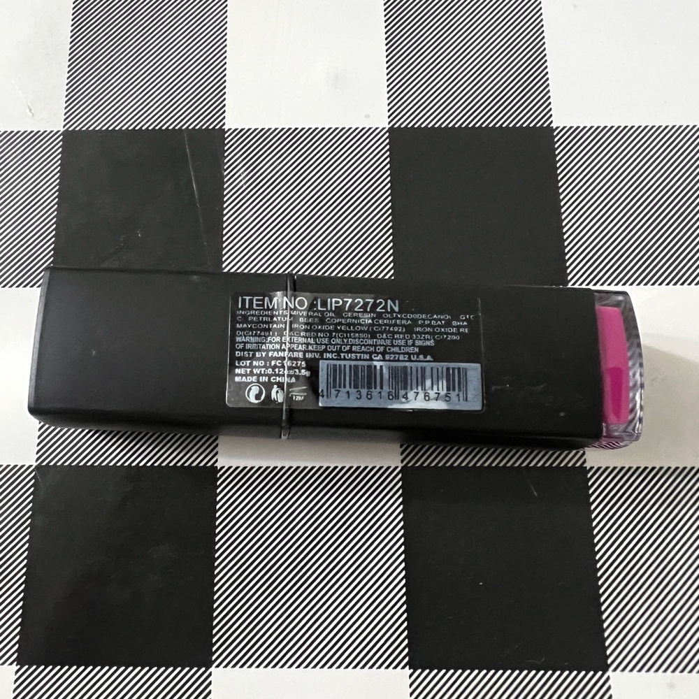Amuse Matte Lips Lipstick #7272N-11 Fushia - Picture 3 of 3